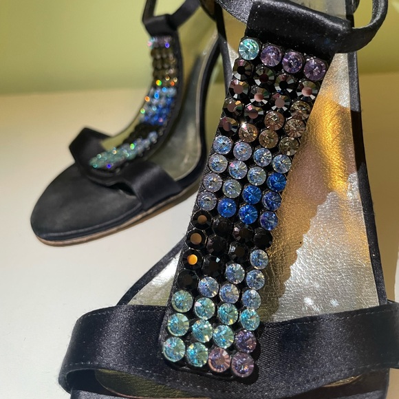 Stuart Weitzman 7.5 black satin heel with blue stones - Picture 6 of 6